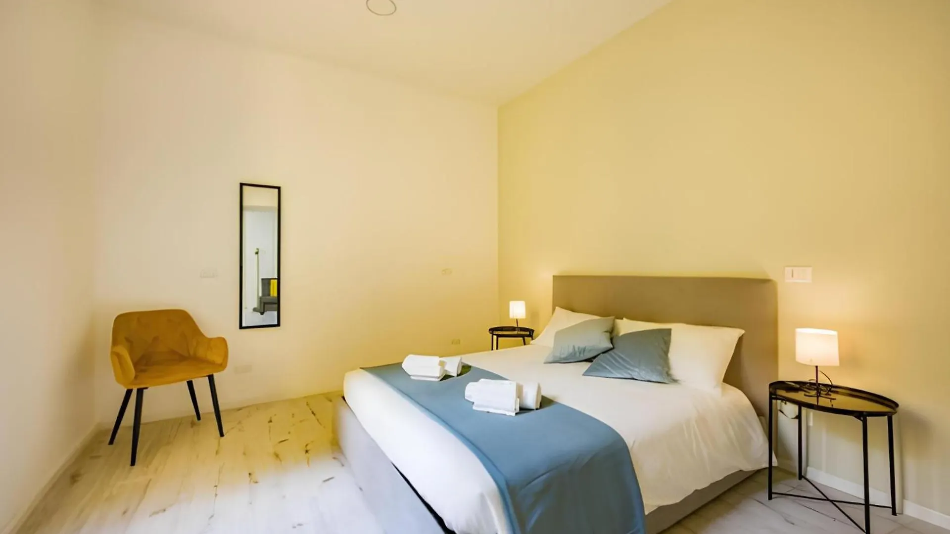 1 Minuto Da San Pietro - Nicole House Apartment Rome